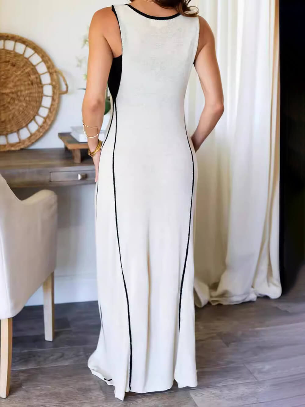 Dzianinowa, wiązana, zwiewna, oversize'owa sukienka maxi w kontrastowym kolorze