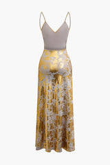 Sukienka maxi z metalicznym nadrukiem i dekoltem w kształcie litery V, bez pleców